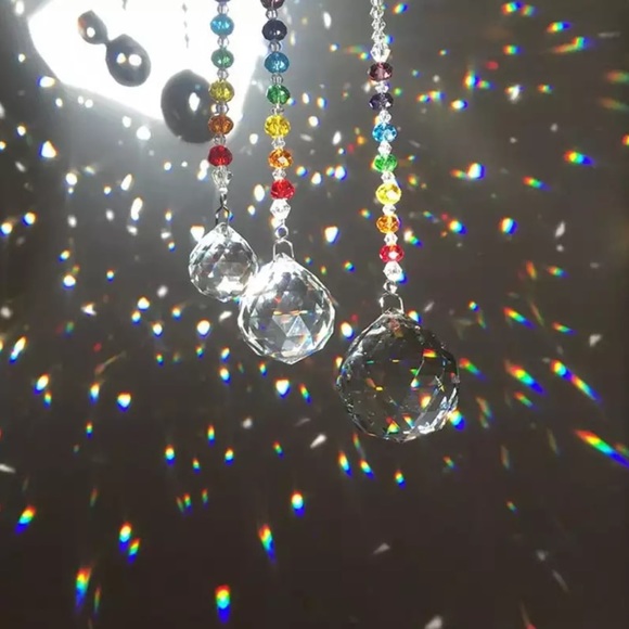 Sun catcherπ chakra crystal diamond ball 20mm rainbow shiny strand beaded decor - Picture 2 of 10